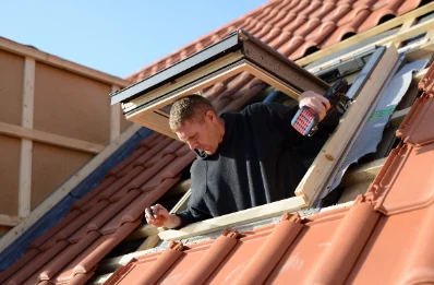 Pose de fenêtres de toit Velux à Houdain
